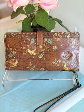 Patricia Nash Brown Floral-Print Leather Wallet Wristlet